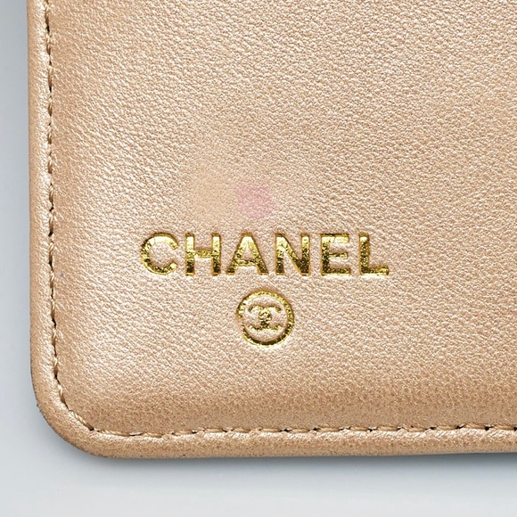 Chanel - Picture 6 of 6